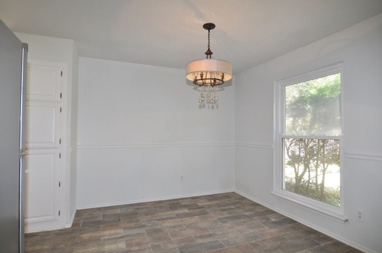 205 Juniper Dr - Photo 6 of 21