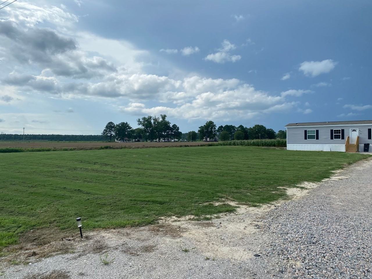 1021 Mill Field Rd - Photo 3 of 40