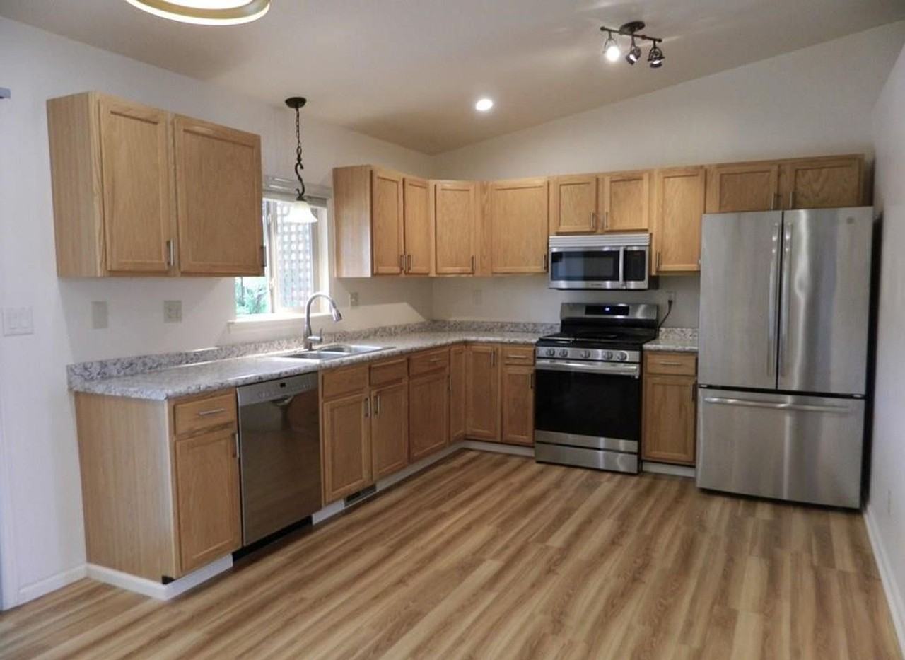 133 High Meadows Dr - Photo 2 of 18