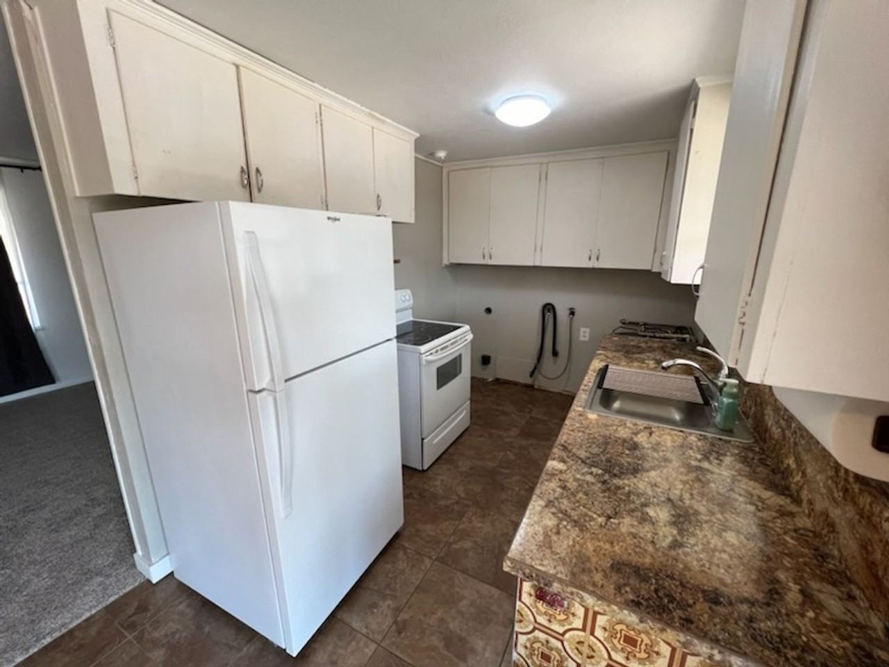 905 Saddlerock Drive - Photo 6 of 16