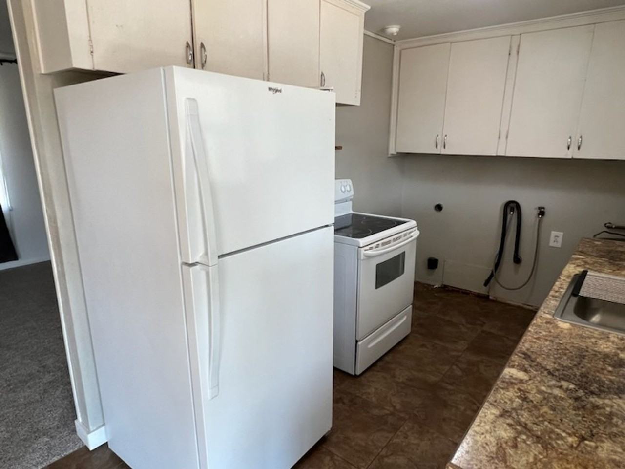 905 Saddlerock Drive - Photo 7 of 16