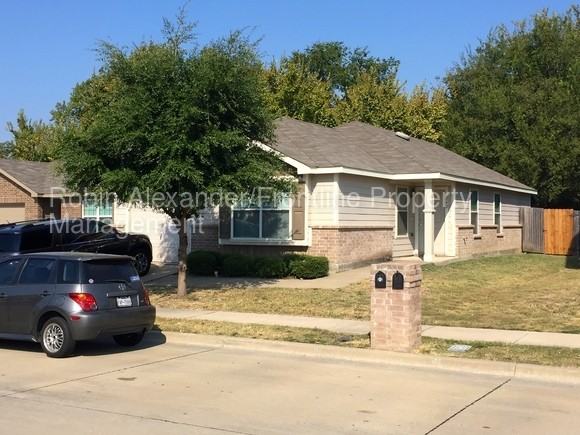 242 Turning Tree Ln - Photo 2 of 14