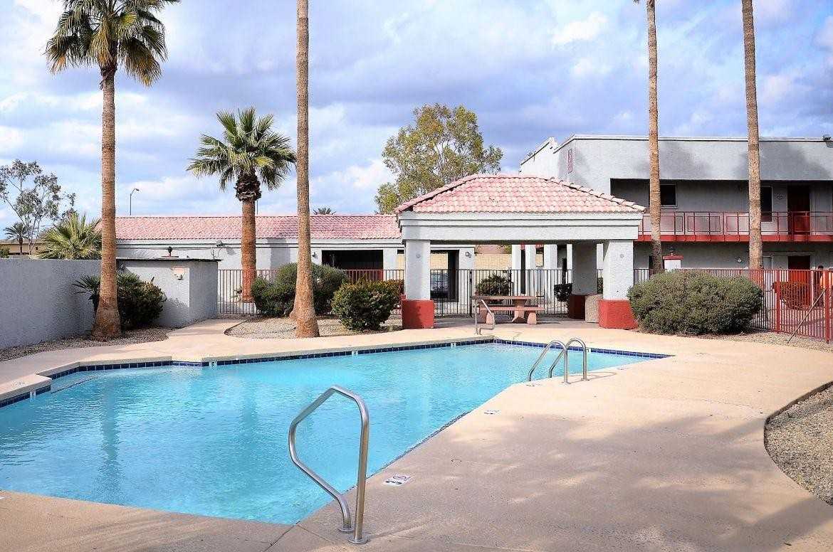 3230 E Roosevelt St - Photo 6 of 12