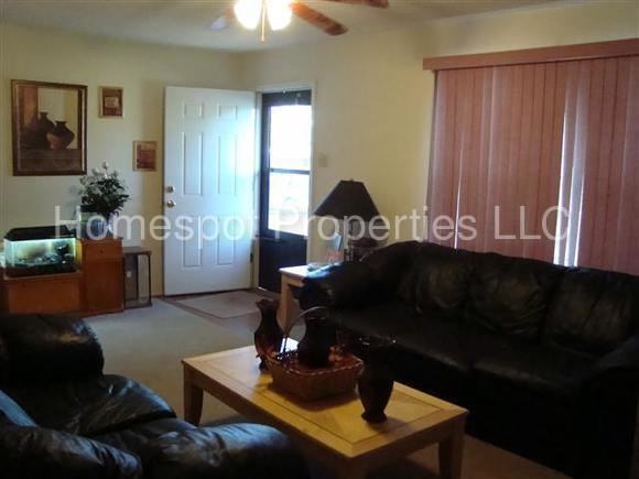 112 E Tierra Blanca Rd - Photo 2 of 7
