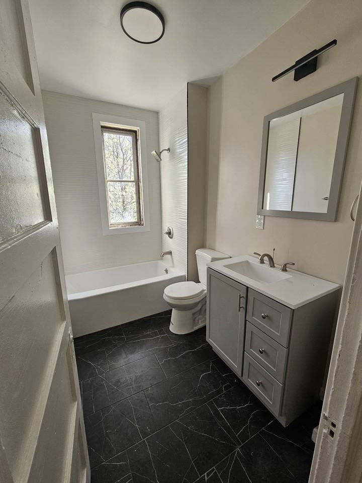 343 4th St #2 - Photo 3 of 8