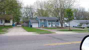 featured image of 2127 N Cedar Ave