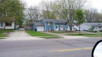2127 N Cedar Ave - Photo 1 of 1