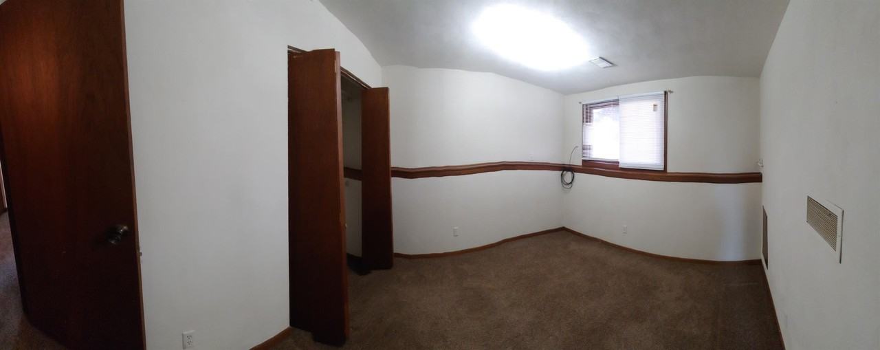 2127 N Cedar Ave - Photo 6 of 15