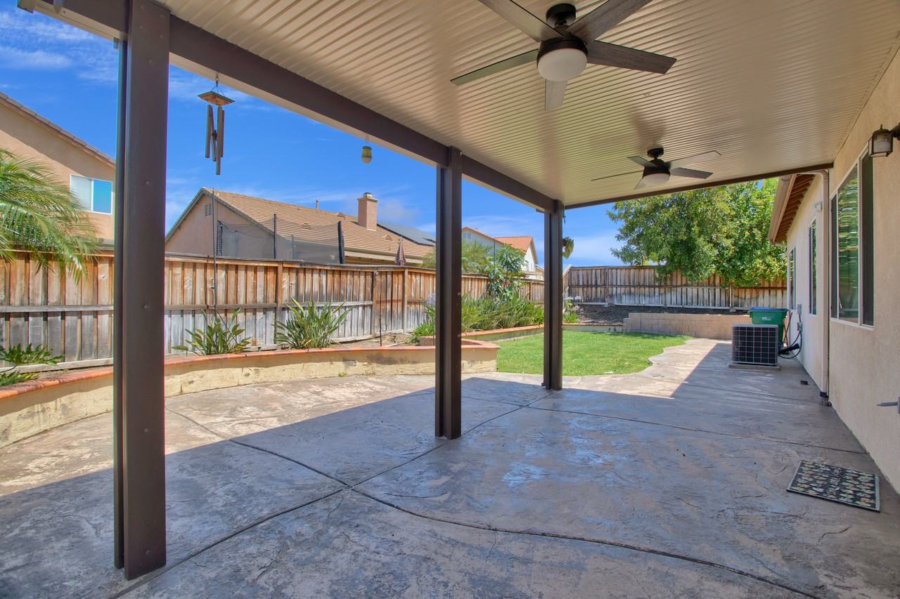 31382 Janelle Ln - Photo 2 of 28