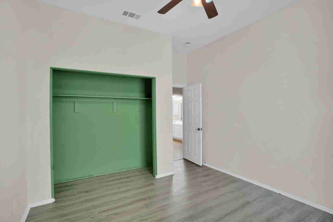 31382 Janelle Ln - Photo 3 of 28