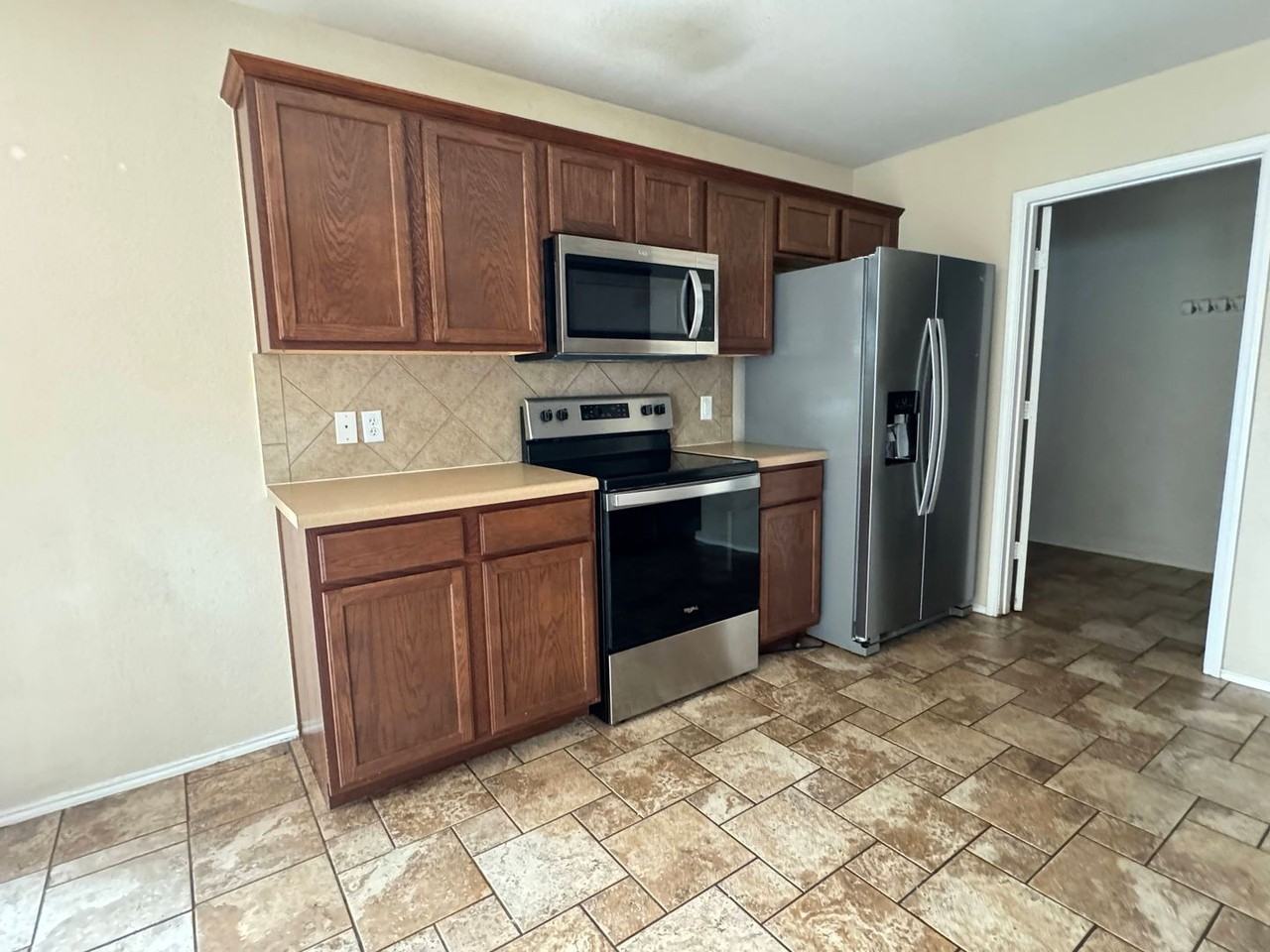 813 Draco St - Photo 6 of 26