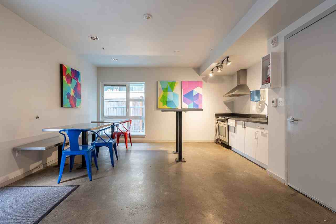 422 11th Ave - Amazing Studios! - Photo 6 of 50