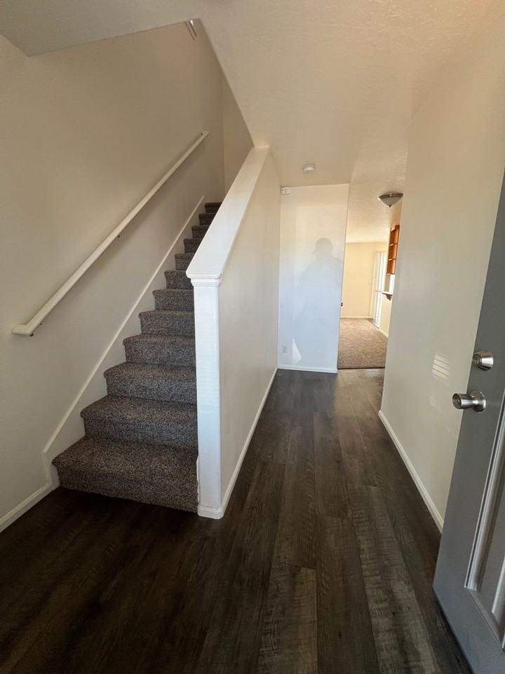 4152 Glacier View Dr - Photo 3 of 16