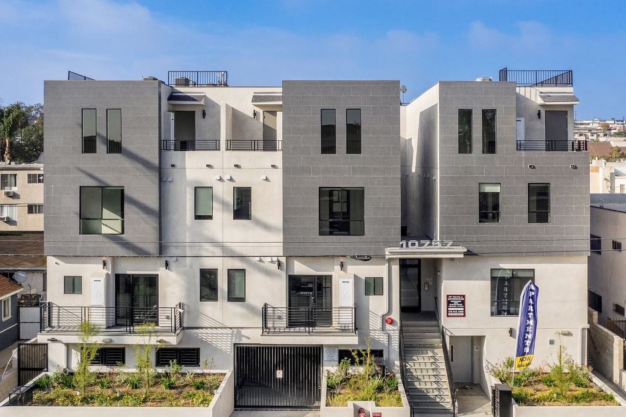 Townhomes and Studios in Culver City w/ Parking & Private Rooftop Deck! - Photo 2 of 17