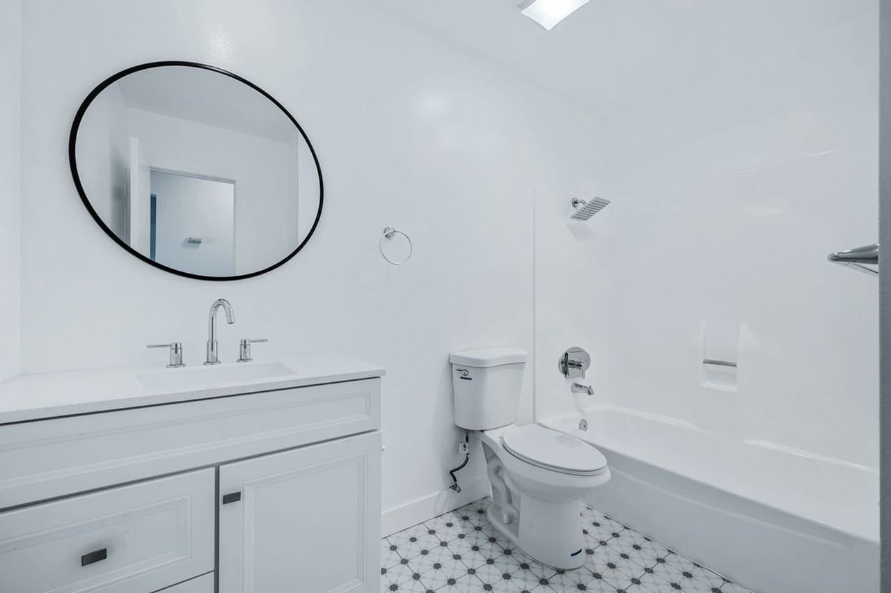 5565 Ackerfield Ave. - Photo 6 of 49