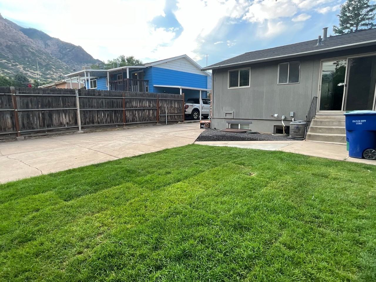 1124 Vitt Dr - Photo 3 of 21