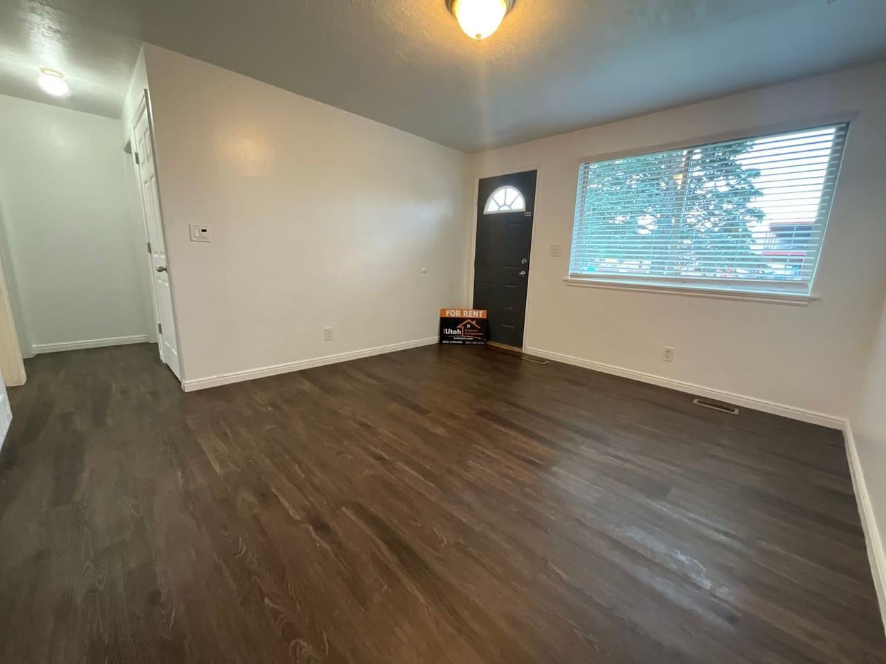 1124 Vitt Dr - Photo 5 of 21