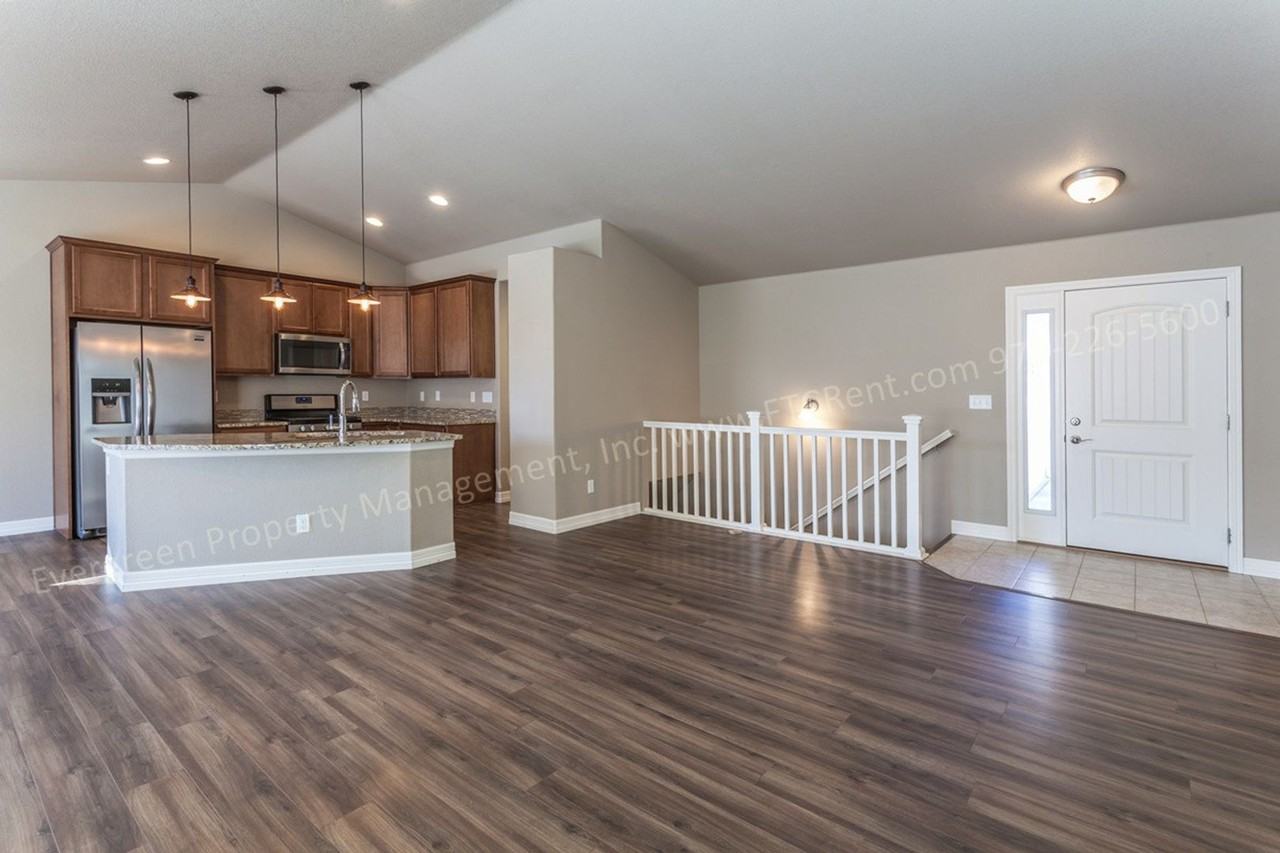 2280 Adobe Dr - Photo 2 of 27