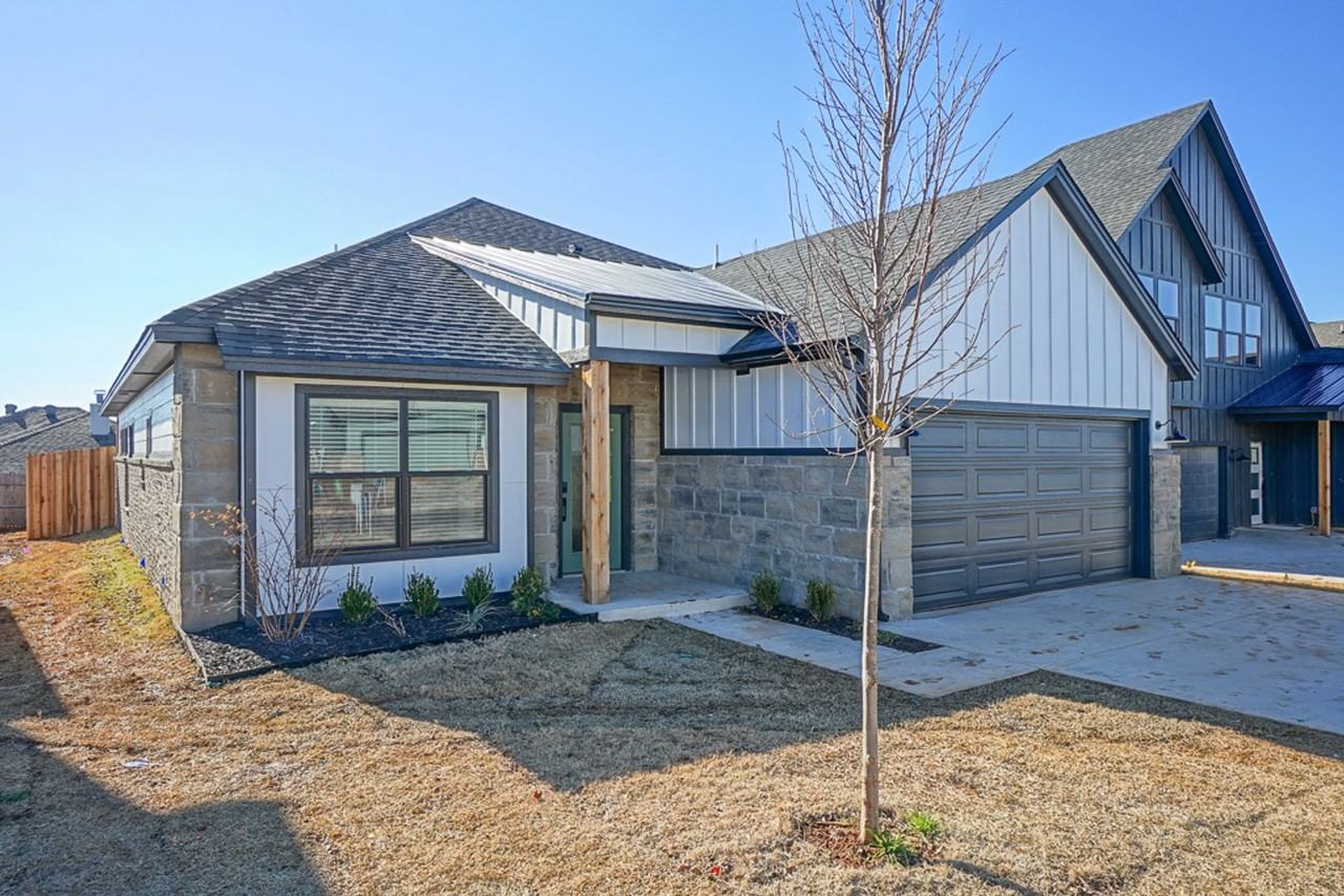 512 Nw 175th St - Photo 3 of 33