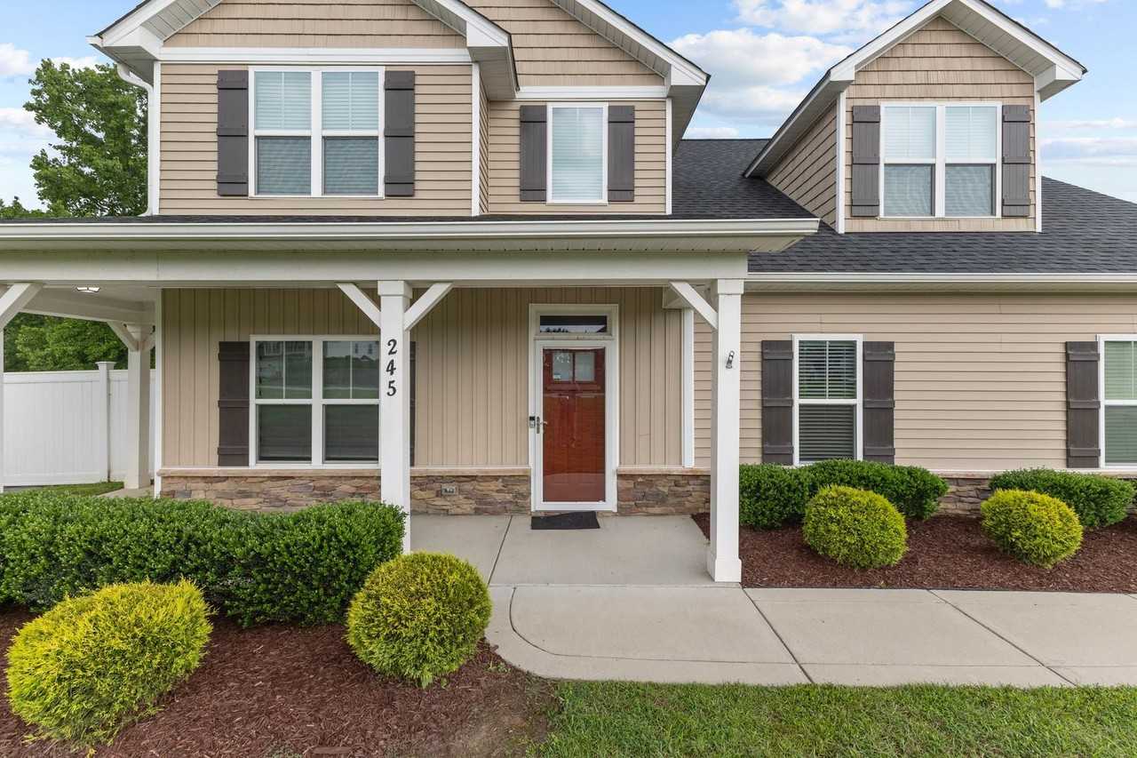 245 Remington Hill Dr - Photo 2 of 43