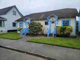 featured image of 541 15th St