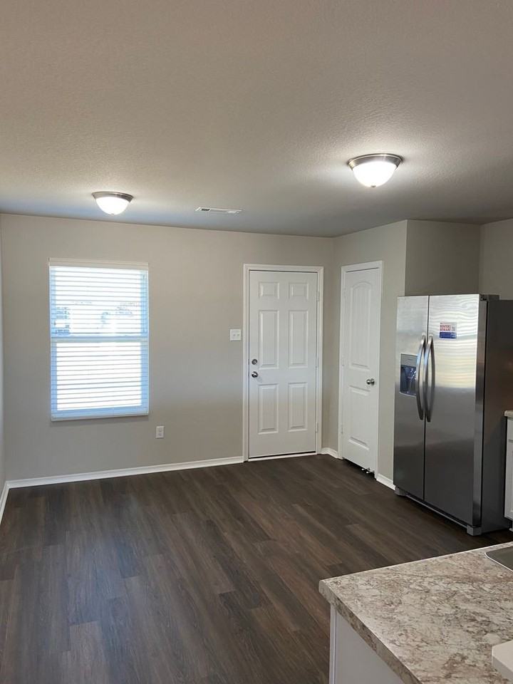 1720 Isabella Rd - Photo 6 of 20