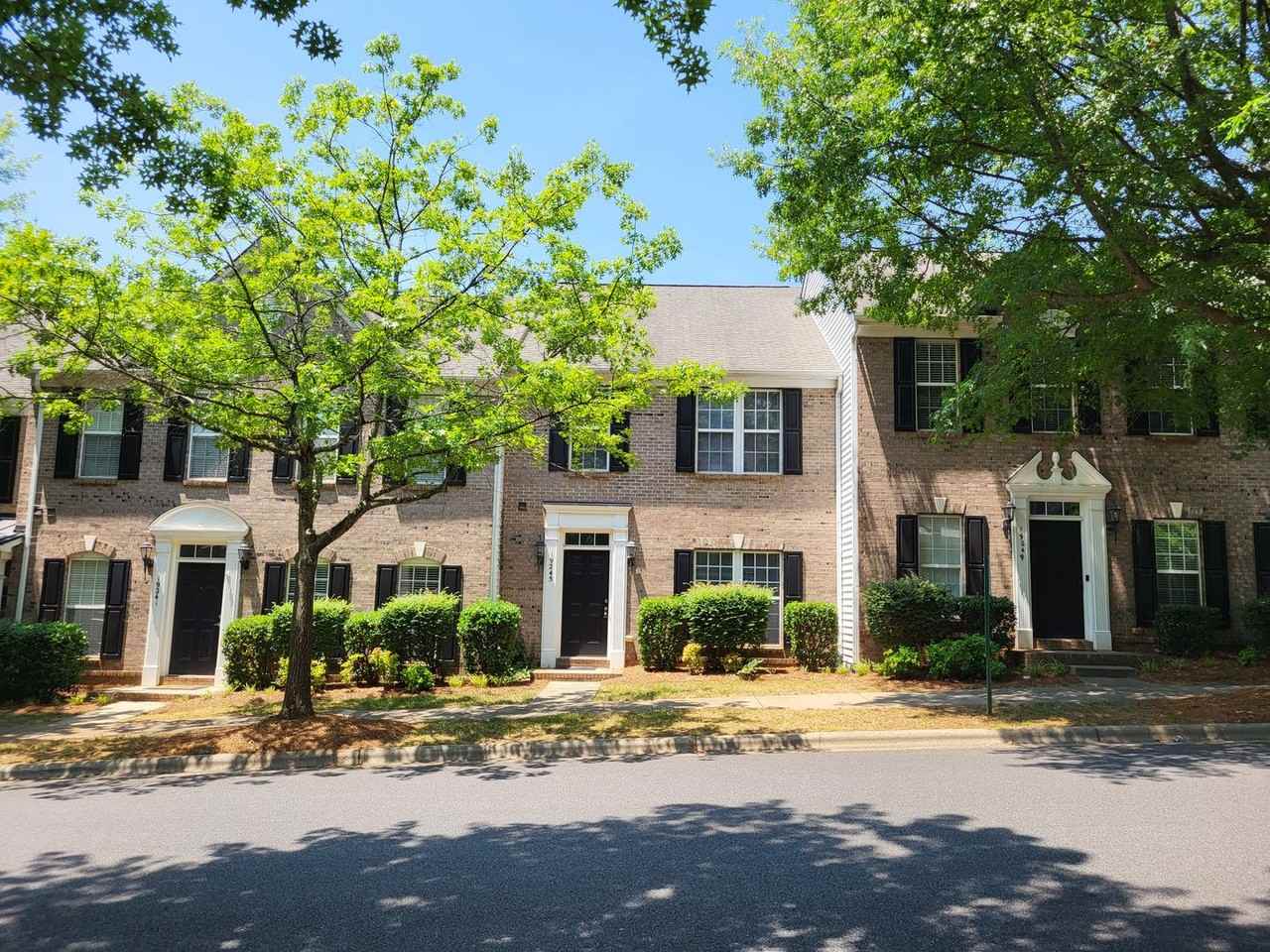19245 Lake Norman Cove Dr - Photo 2 of 21