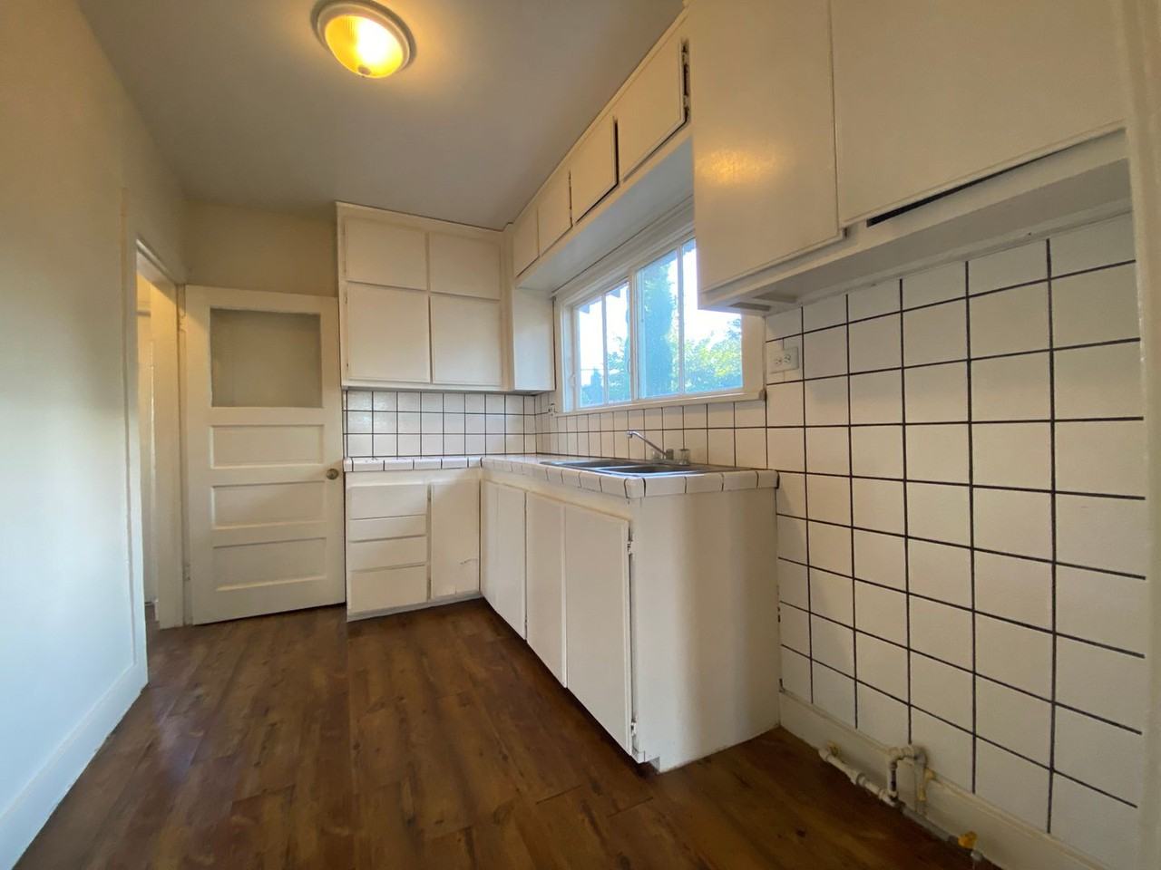 107 Lucard St - Photo 6 of 8