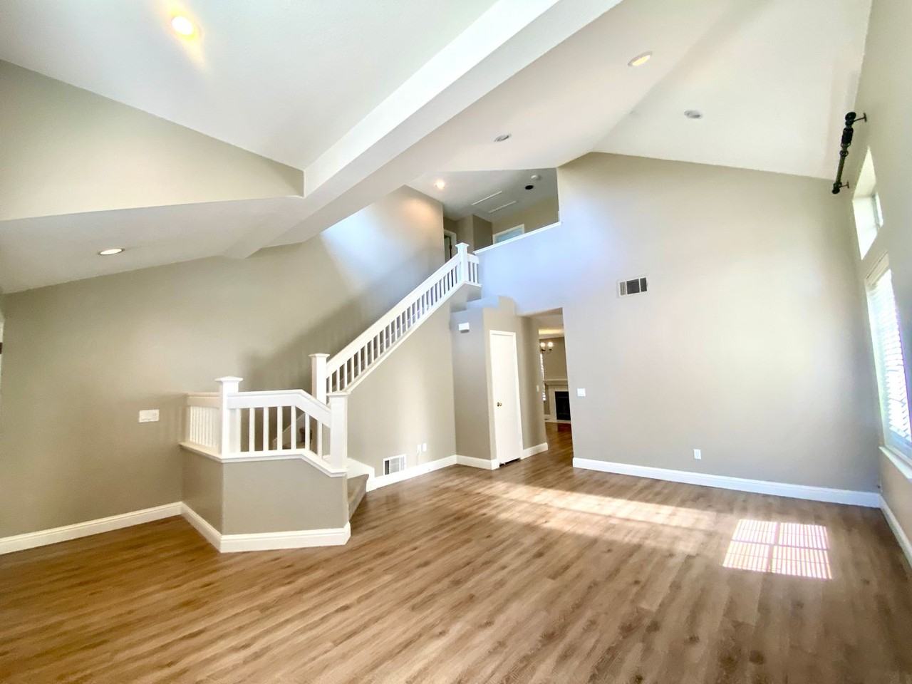 3328 Hartwell Ct - Photo 2 of 22