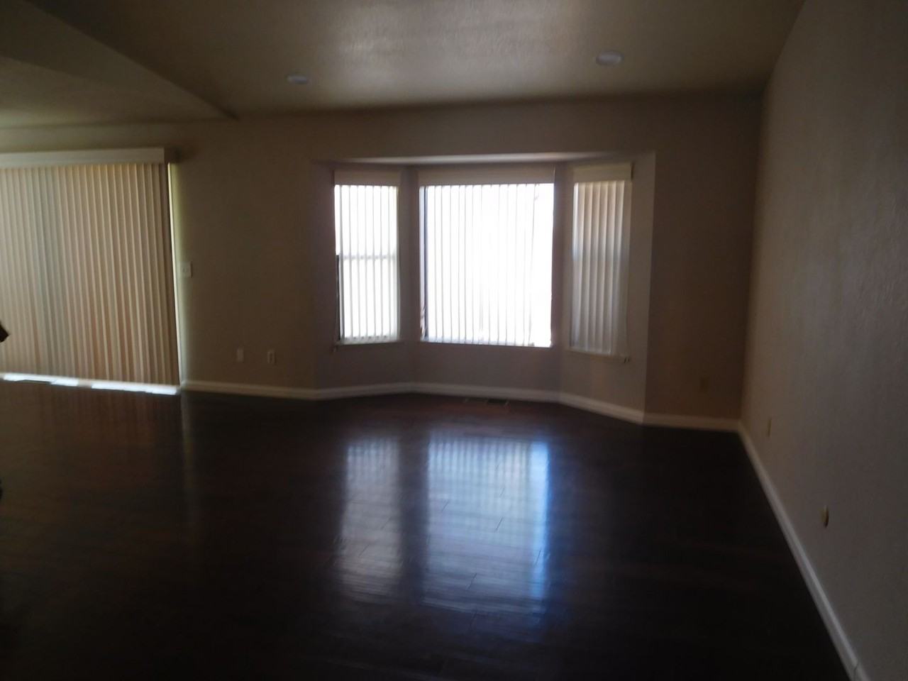 273 Woodlake Cir - Photo 2 of 19
