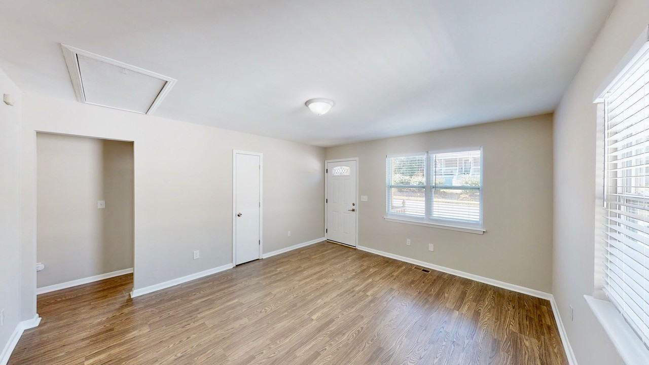 1316 N Davidson St - Photo 3 of 25