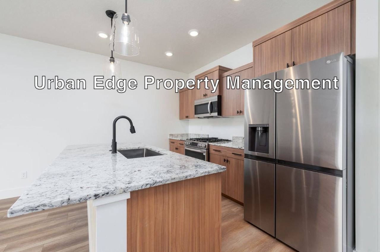 5014 E Hagadorn Ln - Photo 2 of 13
