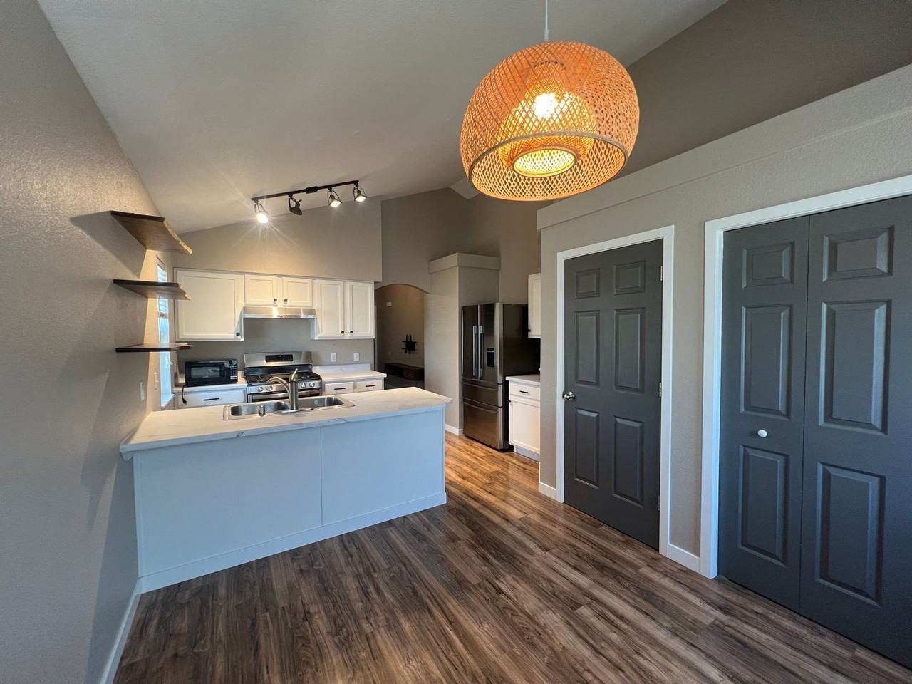 4857 Chesapeake Way - Photo 2 of 8