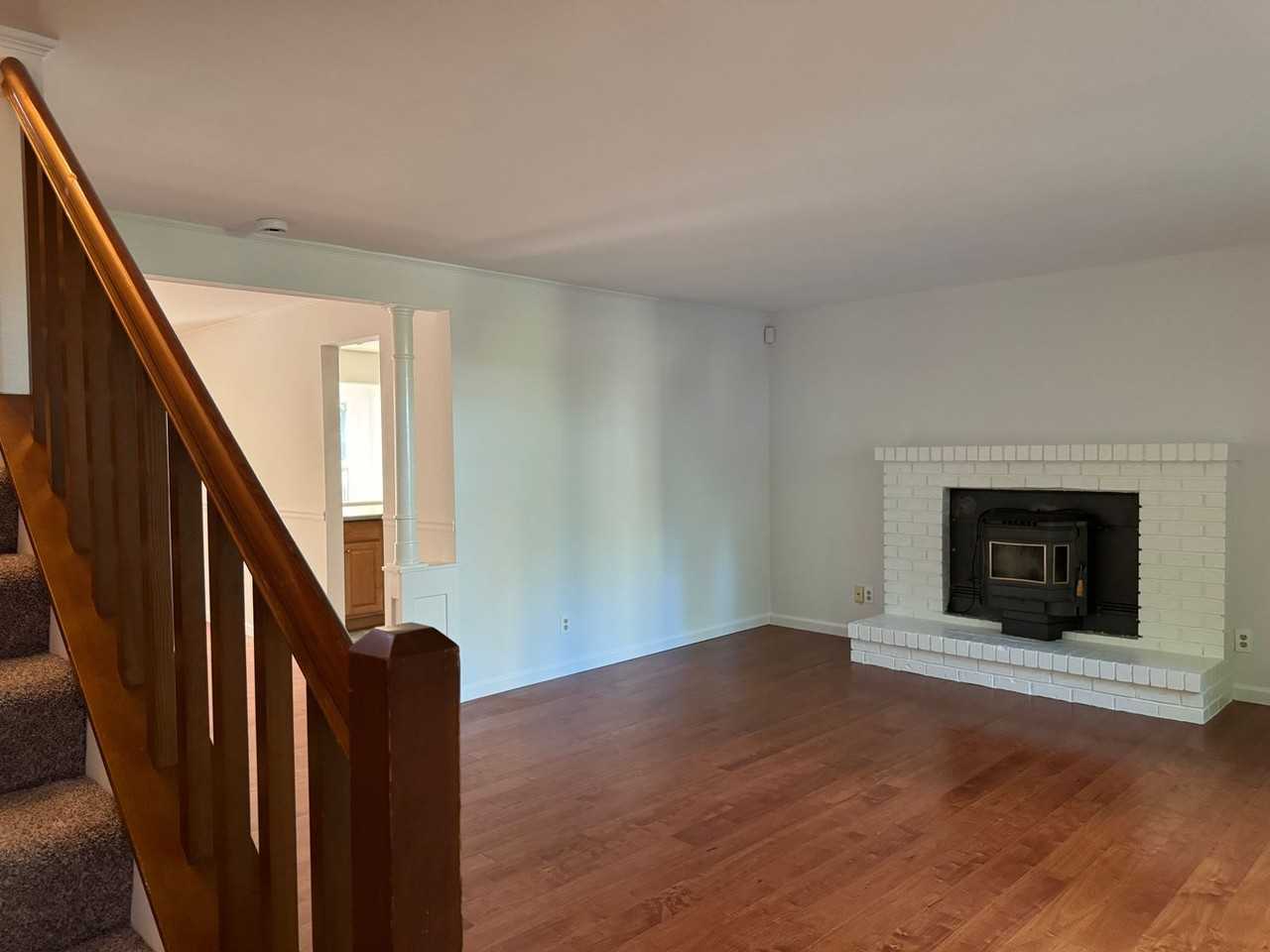 11715 Brian Ln Nw - Photo 3 of 21
