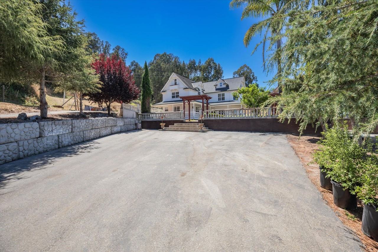 240 San Miguel Canyon Rd - Photo 3 of 42