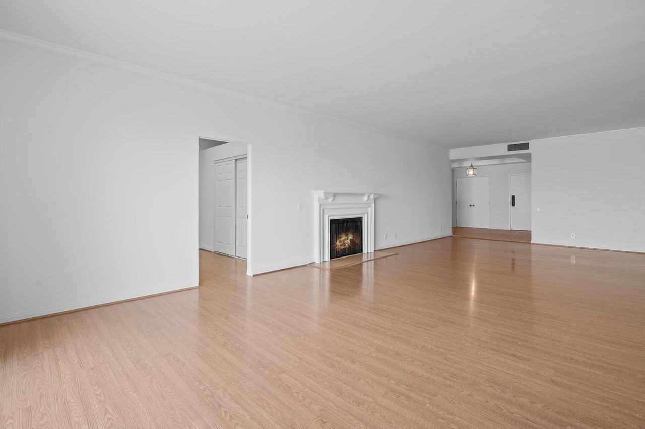 4454 Ventura Canyon Ave #306 - Photo 3 of 17