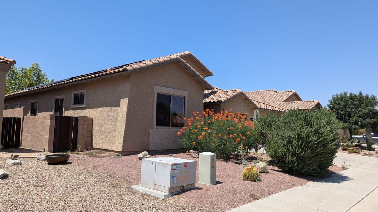 11367 W Pipestone St - Photo 2 of 37