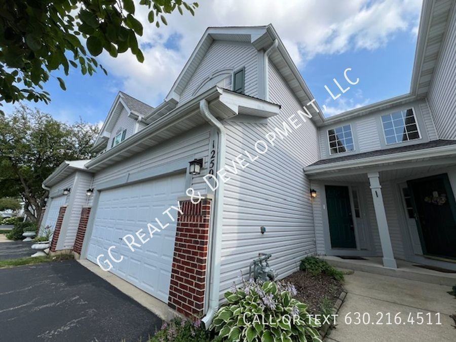 1259 Horseshoe Ln - Photo 2 of 39