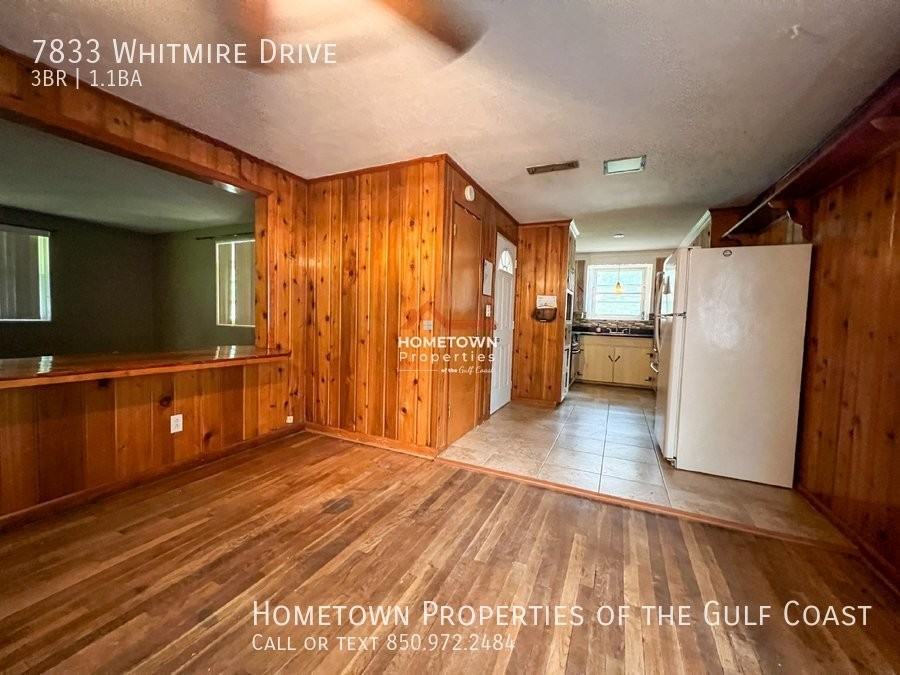 7833 Whitmire Dr - Photo 3 of 12