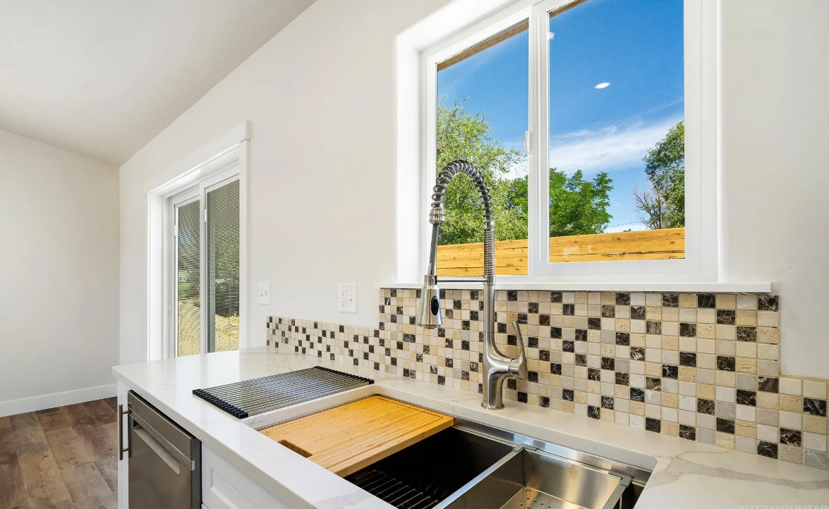 1360 N 2nd St #A - Photo 4 of 12