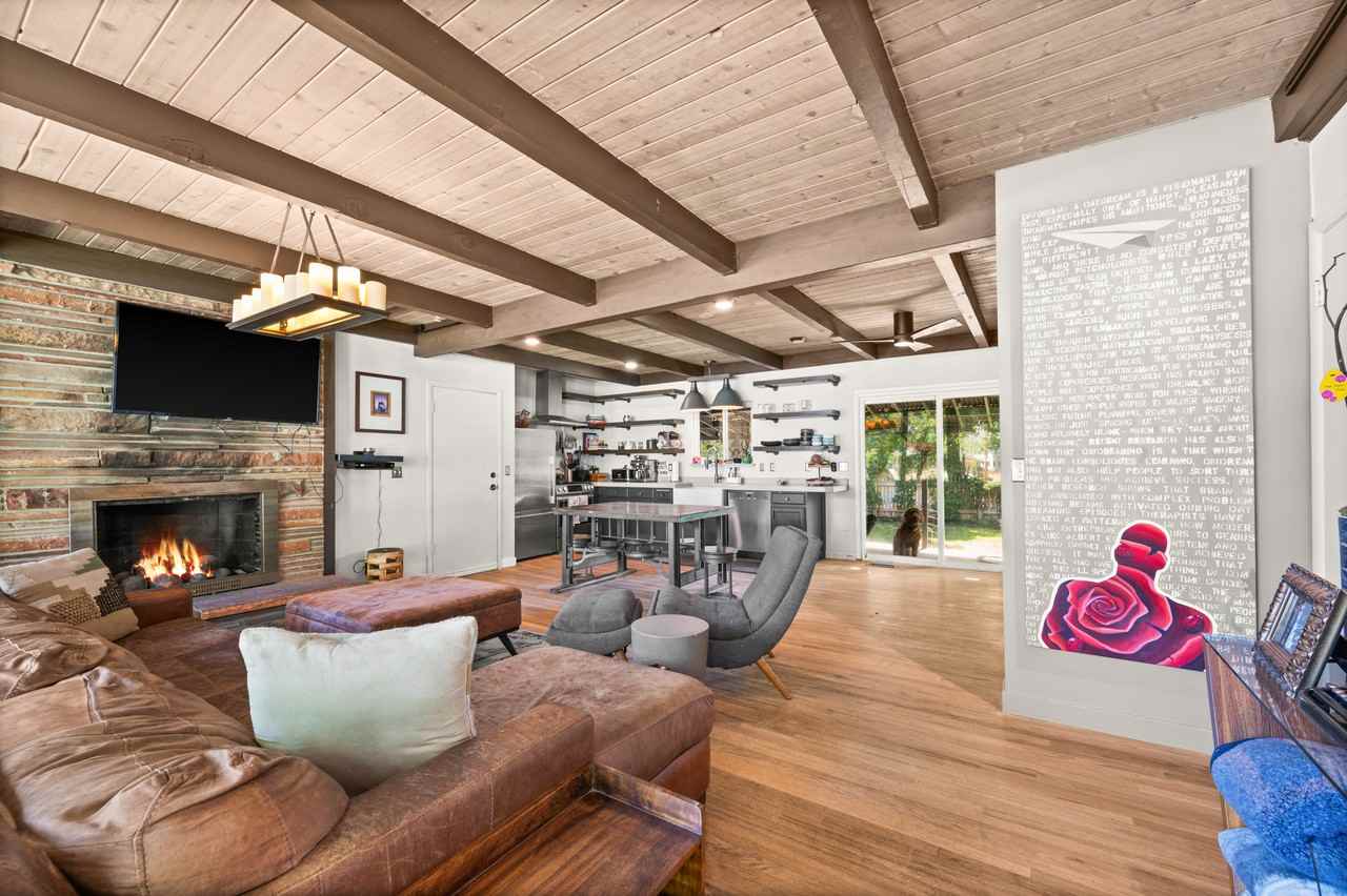 1542 E Fieldcrest Ln #NA - Photo 2 of 19