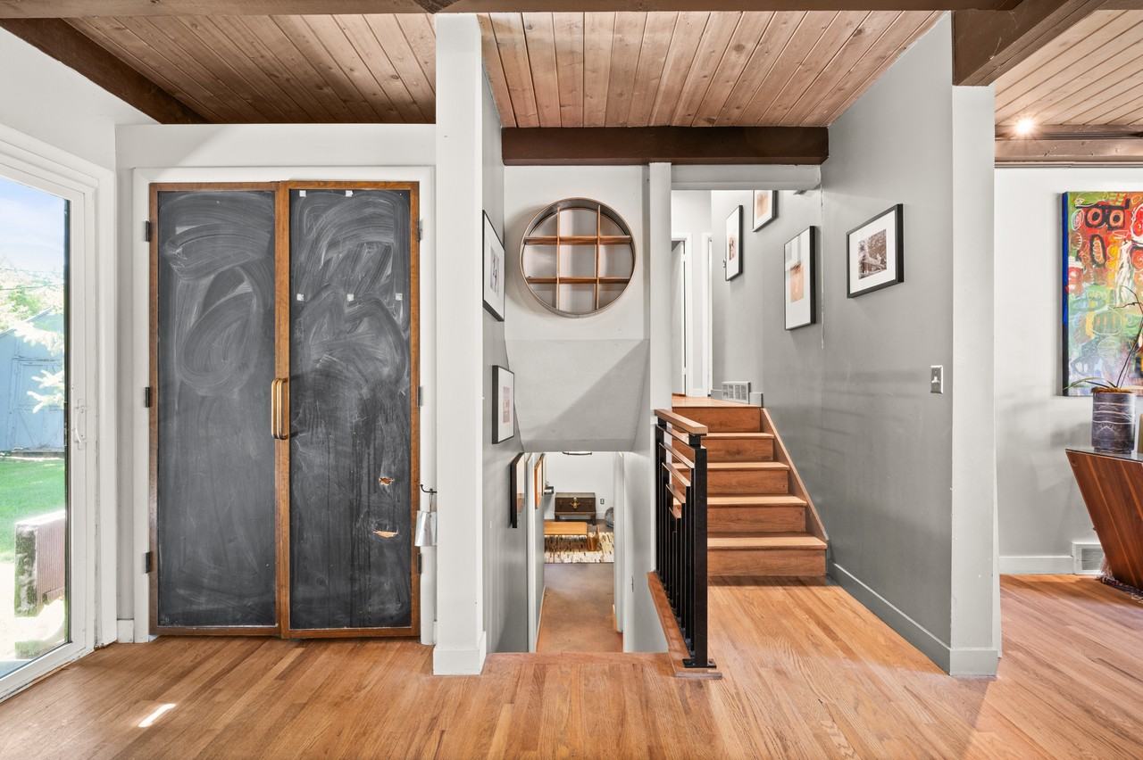 1542 E Fieldcrest Ln #NA - Photo 6 of 19