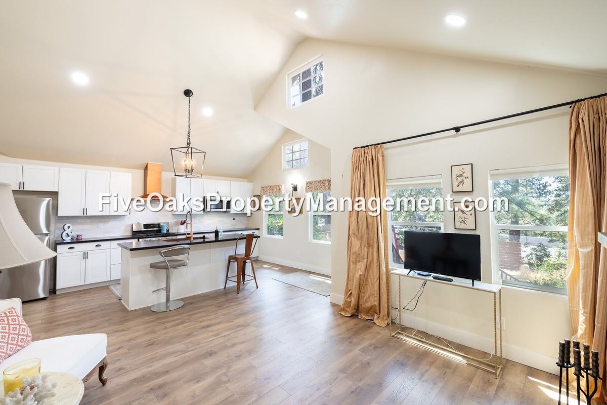 3023 Five Mile Rd - Photo 2 of 32