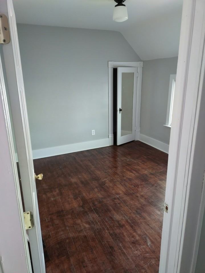 620 Prairie Avenue Southwest, Unit B - Photo 2 of 10