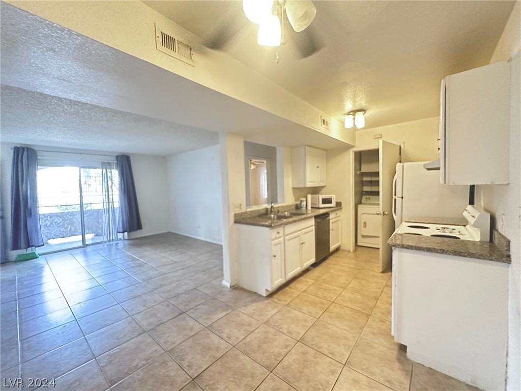 5250 Mission Carmel Lane, Las Vegas, NV 89107, USA - 3 unit Rentals - Zumper