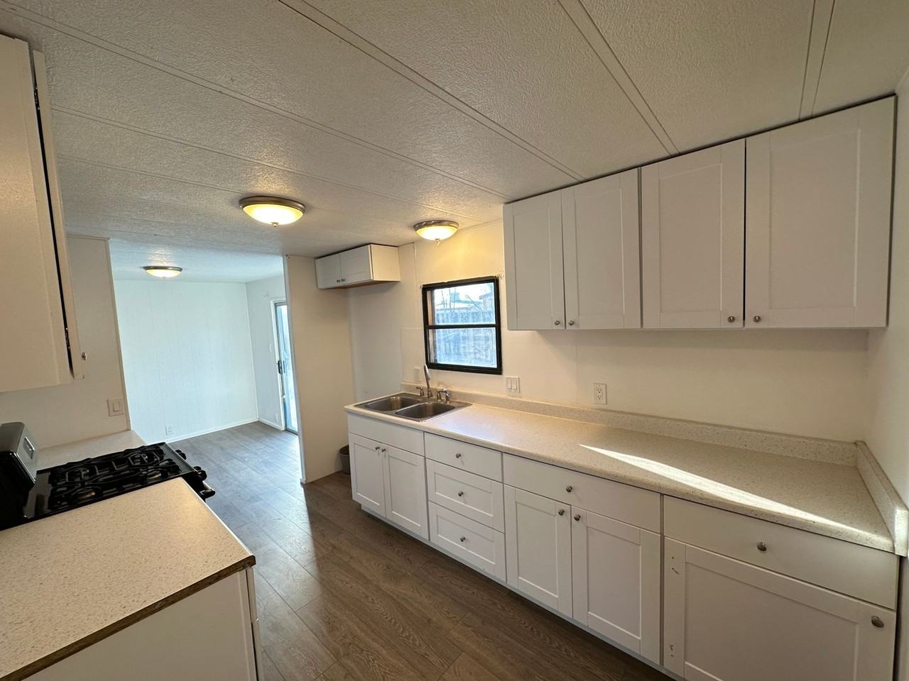 484 W 300 S #11 - Photo 3 of 14