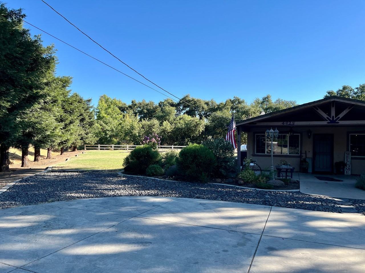 4925 S Escalon Bellota Rd - Photo 3 of 38