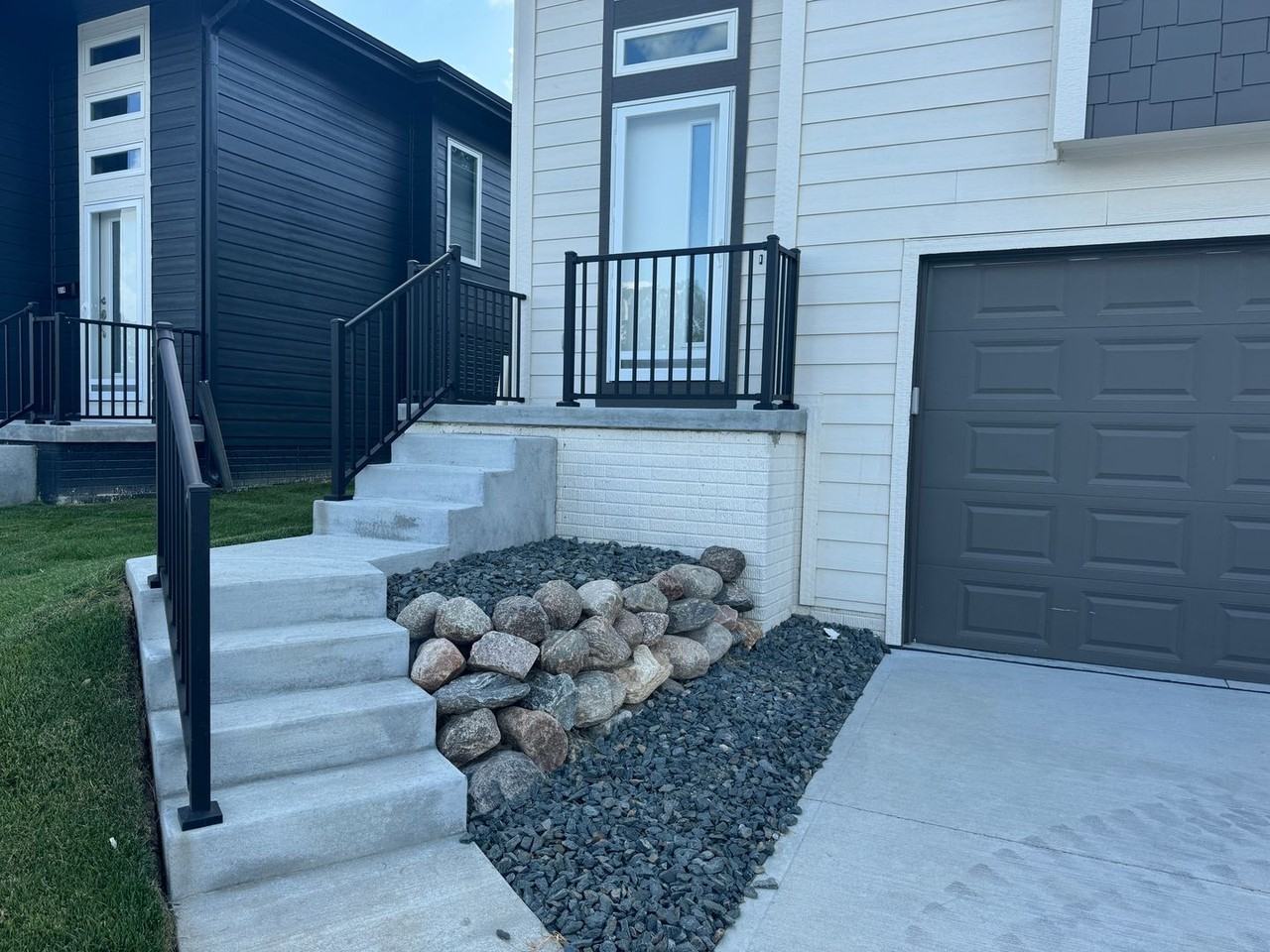 318 N Allen St - Photo 3 of 35