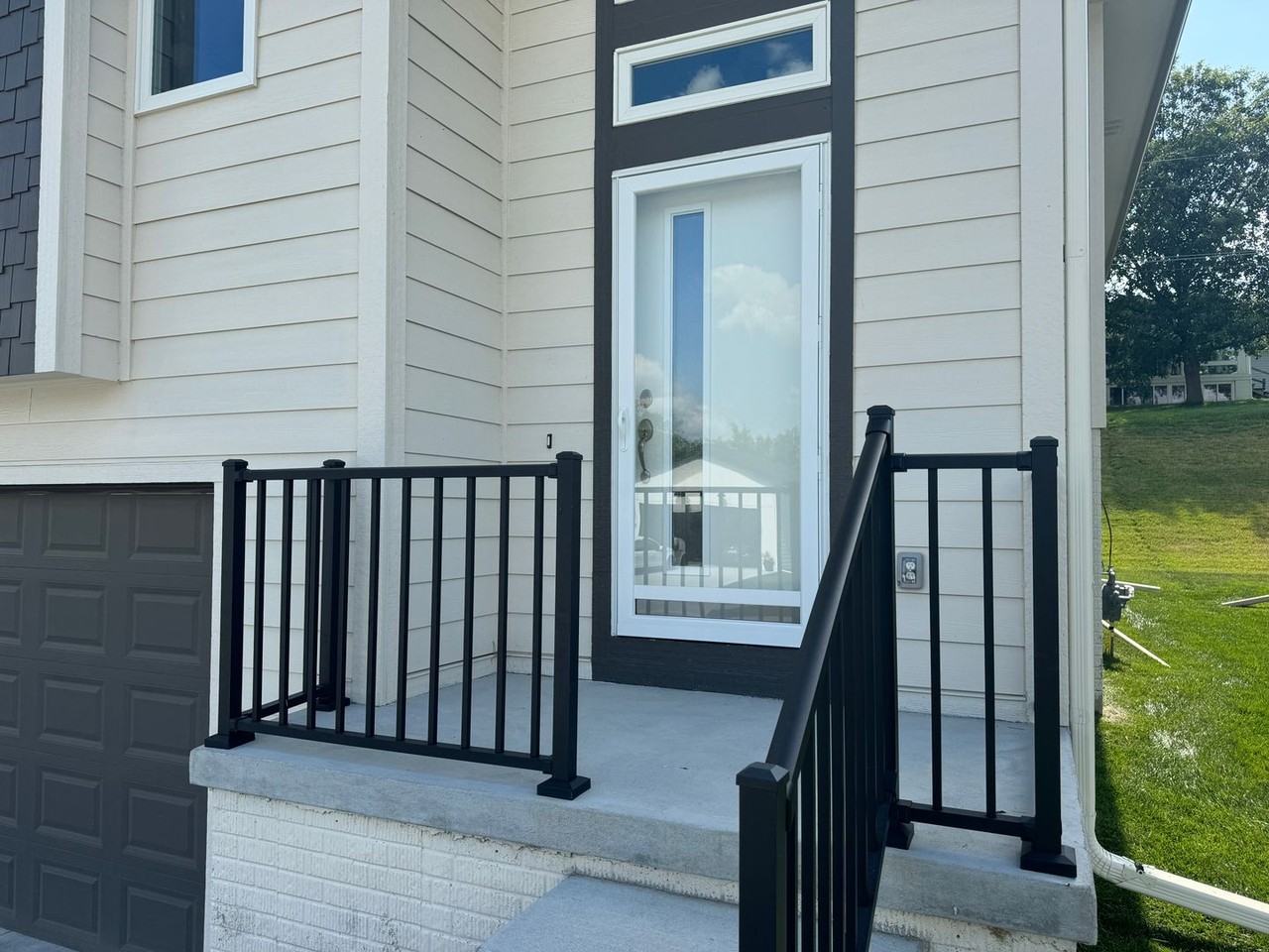 322 N Allen St - Photo 3 of 35