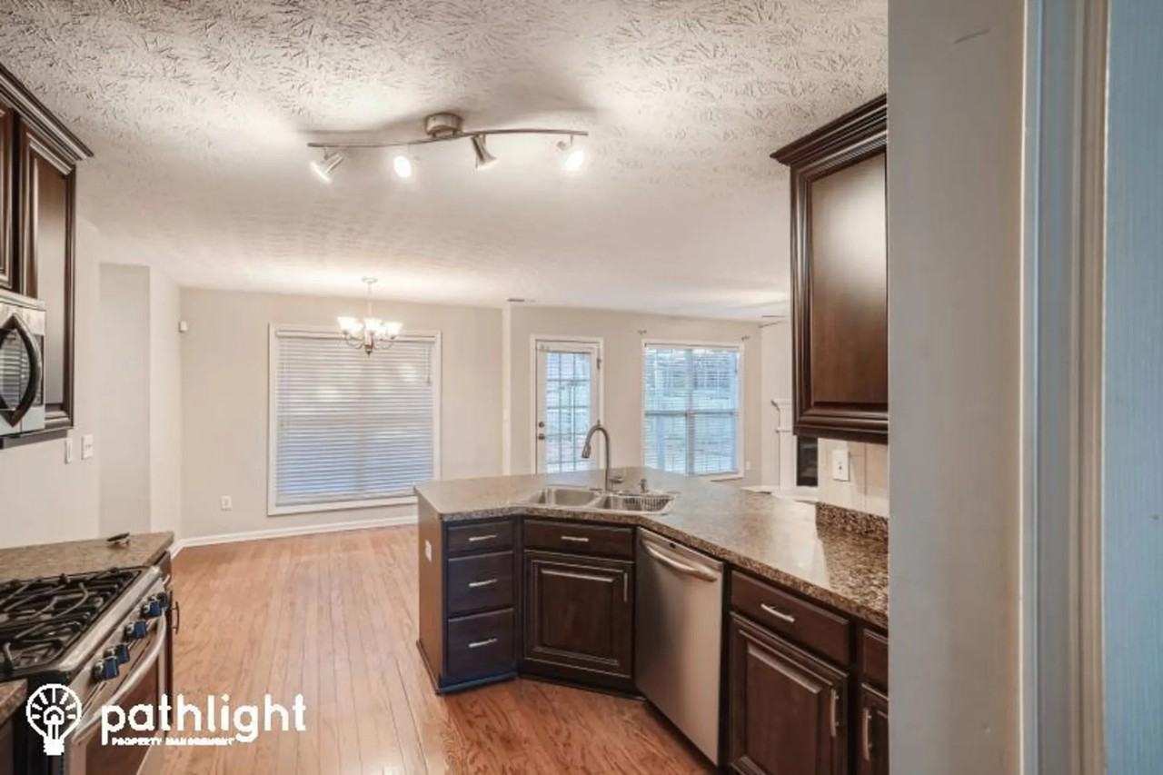 2725 Marisol Way - Photo 3 of 22